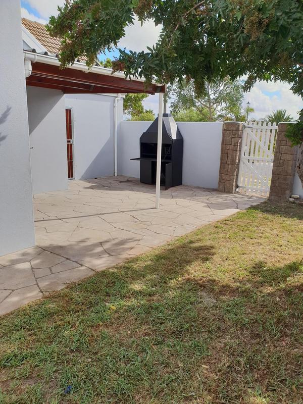 To Let 3 Bedroom Property for Rent in Protea Heights Western Cape